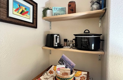 Chula Vista Apartment | Beautiful, Quiet Casita in Safe Neighborhood Surrounded by Hiking Trailsn