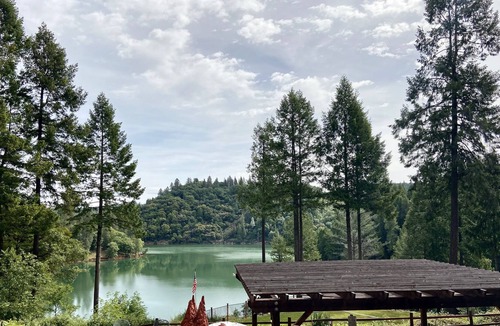 Cedar Ridge Apartment | Beautiful Rollins Lake Inn - Studio Cabin #6