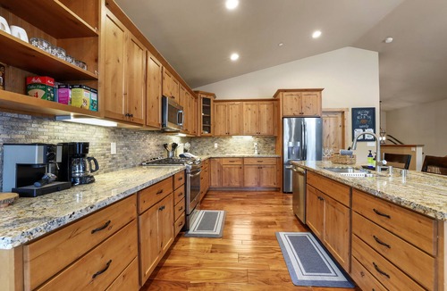 Tahoe Paradise House | Beautiful South Lake Tahoe Home with Great Mountain Views