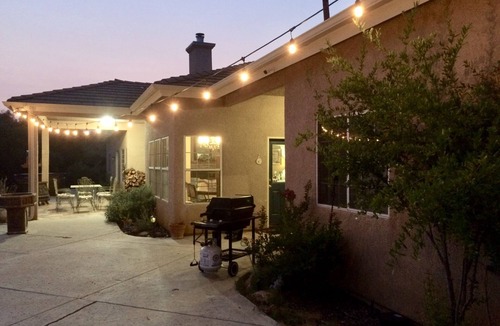 Coarsegold Villa | Beautiful Villa with Treetop views south of Yosemite