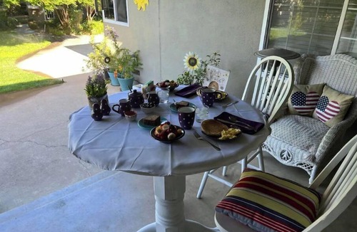 San Martin House | Beautiful, warm, and cozy room on a country acre