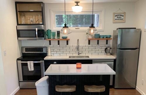 Cazadero Apartment | Bend in the Creek- Guesthouse