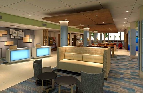 Valencia Hotel | Best Western Valencia/Six Flags Inn & Suites