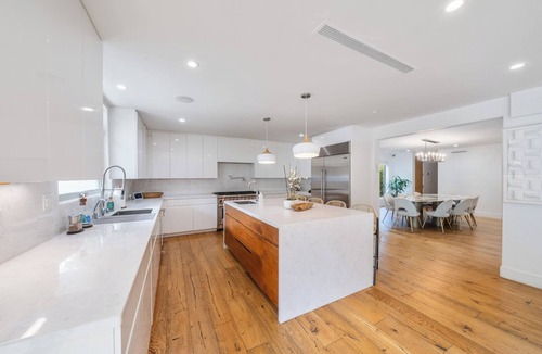 Beverlywood House | Beverly 6BR Oasis w/Pool & Spa