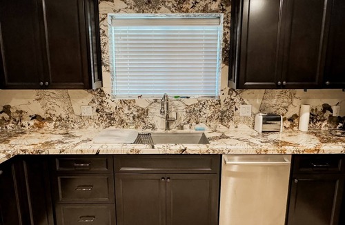 Fawnskin House | Big Bear Lake Front 4 Bedroom sleeps 8 Boat Dock Jacuzzi 10 minutes to Ski Slope