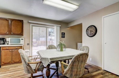 Black Bart House | Blue Black Bart - Brand new kitchen + sweetest owners!