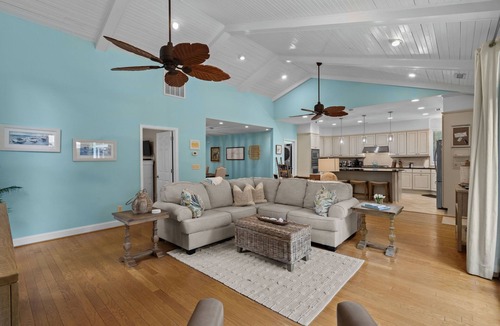 North Litchfield Beach House | Blue Crab Trap, charming 3 bd home with outdoor entertaining in Pawleys Island