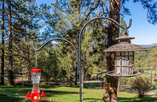 Oakhurst House | Blue Haven Ranchhouse-8 Miles from Bass Lake