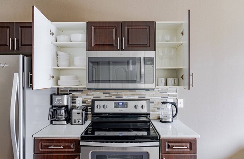 North Burnet Apartment | Blueground | Domain, pool & gym, nr stadium