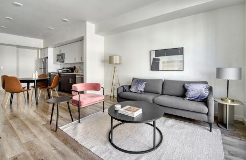 Hayward Apartment | Blueground Hayward heated pool on-site dining SFO-1690