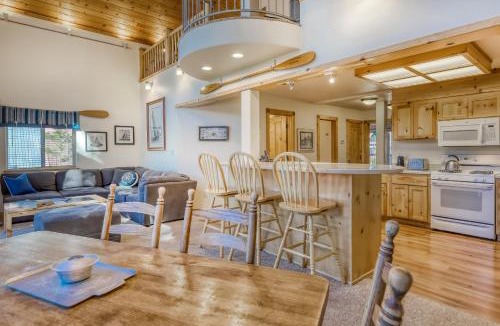 Serene Lakes House | Boat House