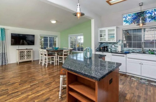 Old Town House | Bodega Bay Beach Bungalow