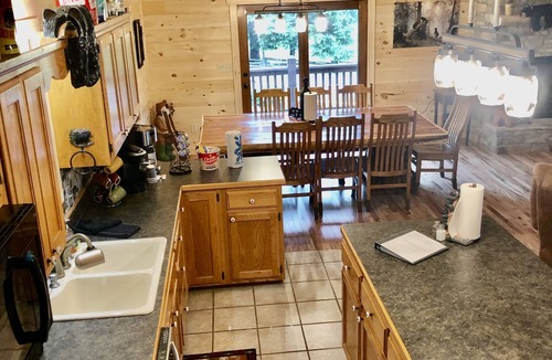 Wears Valley Cabin | Bowling , Corn Hole ,Video Games Pigeon Forge ! Game Room ,Hot Tub-Pool-Fishing