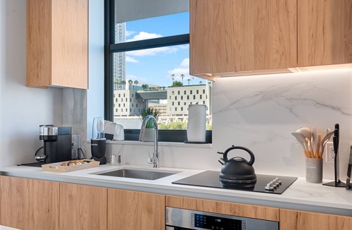 Downtown Miami Apartment | BRAND NEW 2beds 2baths prime location in Miami Worldcenter with L-shaped balcony