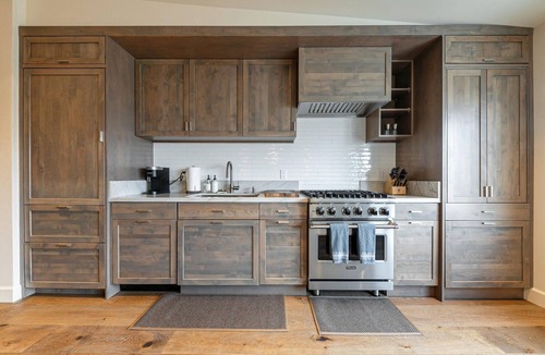 Truckee Condo | Brand New Top Floor Condo in Truckee