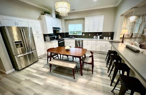 Willow Glen Condo | Breathtaking 6BR/3BA in the heart of San Jose!