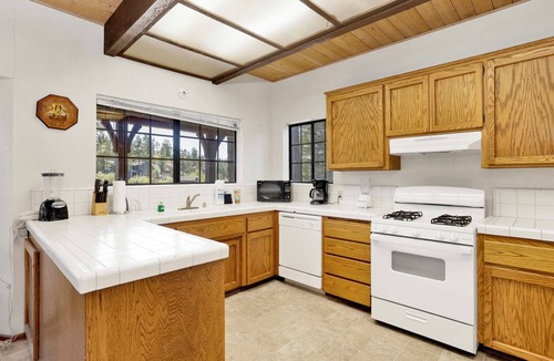 Big Bear Lake House | Breezy Estate #114