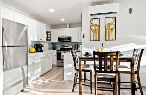 North Park Apartment | Bright 1BR w/Rooftop Deck | Prime North Park