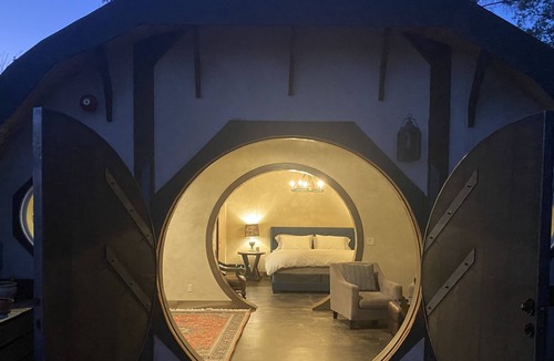 Bella Vista House | Bright, Cheery Hobbit Hole and Second Breakfast