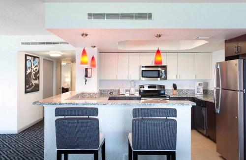 Surfside Hotel | Bright & Cozy 1BR | Oceanfront Comfort
