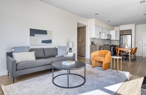 Milpitas Apartment | Bright Milpitas 2BR w/Pool, Gym & Lounge, walk to BART, by Blueground