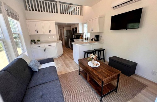 Groveland Cabin | Bright Modern Tiny Retreat with Yoga Dome Near Yosemite, Groveland, California