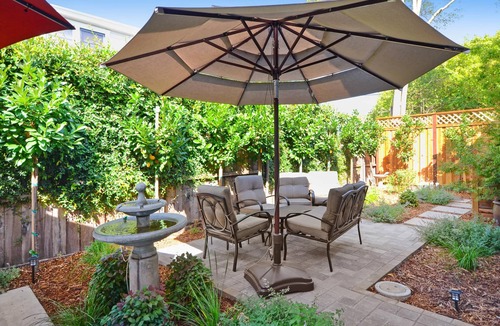 Sonoma House | Bungalow at Sonoma's Historic Plaza! - Includes Wine Tasting Passport