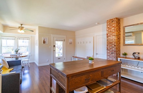 South Park Apartment | Bungalow Farmhouse 2 Bed W/D