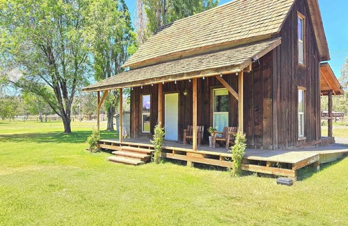 Crooked River Ranch House | Bunk House - Historical lodging - bring the kids and enjoy ranch life!