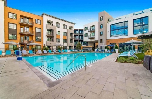 Menlo Park Apartment | Business Traveller Friendly w/Free WiFi | Menlo Park by GLS