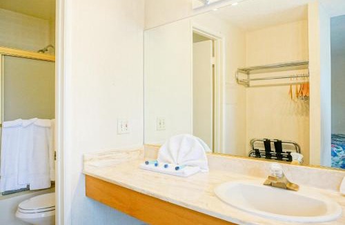 East Beach Hotel | Cabrillo Inn at the Beach