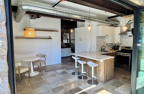 Lantern District House | Cali beach living! Modern 2 BR home. Pet friendly. Walk to town, beaches, harbor