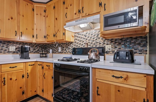 Rangeley Plantation House | Camp Firefly - Adorable Cottage on Mooselookmeguntic Lake with sandy walk in