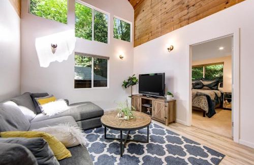 Rio Nido House | Canyon House