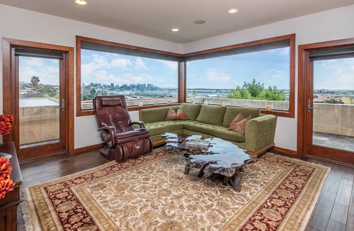 Mission Hills House | Captivating Views With All The Creature Comforts in Old Town