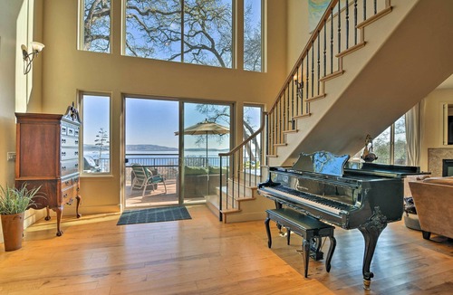 Granite Bay House | 'Casa d'Amore': Extravagant Lakefront Villa!