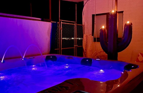 Twentynine Palms House | Casa De Amigos | 2 Acres, Spa, Game Room & Joshua Tree National Park!