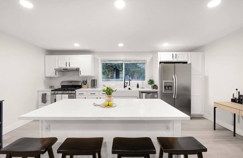 Windsor House | Casa de la Esperanza: 1890s Historic Gem - 6BD/4BA