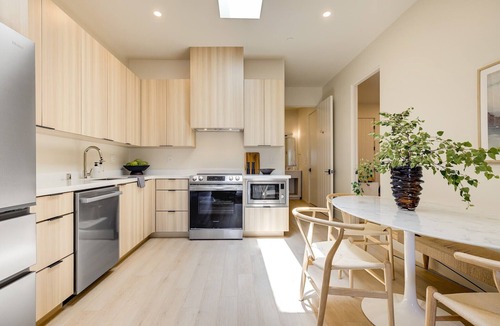 Santa Barbara Apartment | Casa De La Vina Unit 13 - Boutique Apartments