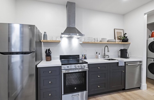 Laguna Apartment | Casa Jardin Unit 4-Boutique Suite in Downtown Santa Barbara