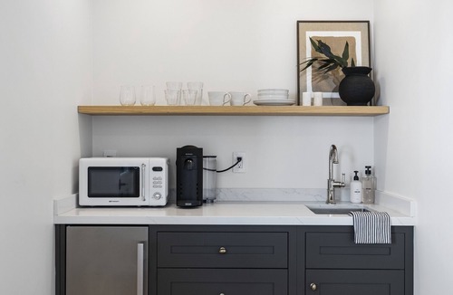 Laguna Apartment | Casa Jardin Unit 10-Boutique Suite in Downtown Santa Barbara