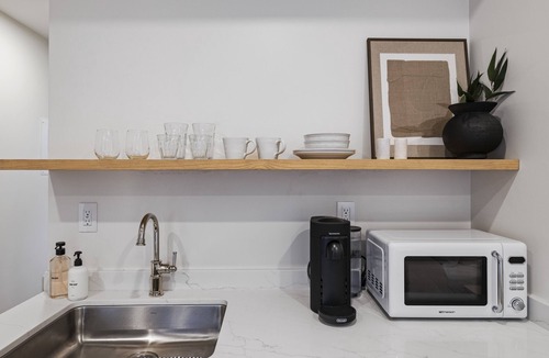 Laguna Apartment | Casa Jardin Unit 8-Boutique Suite in Downtown Santa Barbara