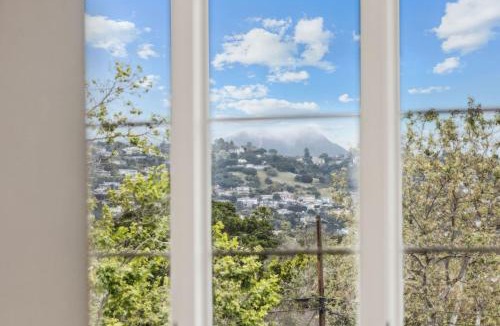 Laguna Apartment | Casa Riviera - Boutique Apartments in Downtown Santa Barbara