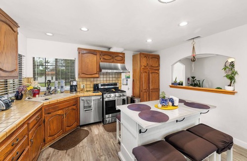 Lincoln Acres House | Casa Sur Hacienda: groups, family gatherings & garden retreats near the Bay