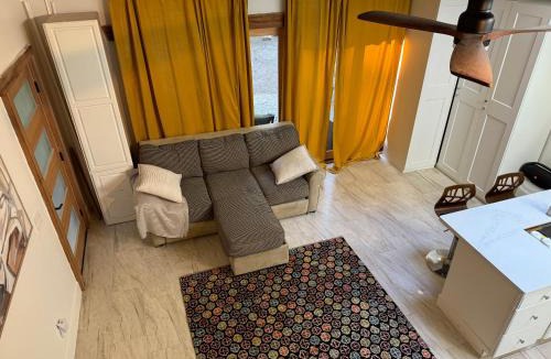 La Selva Beach House | Casalarada - House by the Creek