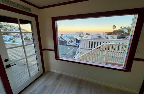 Avalon House | Catalina Two Bedroom View Home