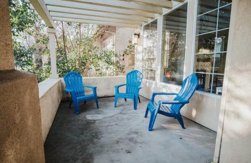 Chico House | Central Coziness - Steps from Chico's Hub