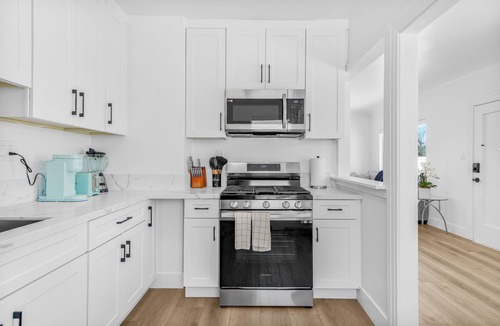 Ocean Beach House | Central OB Home w/Guest House, AC, Large Yard, 4 Car Parking - Sleeps 9