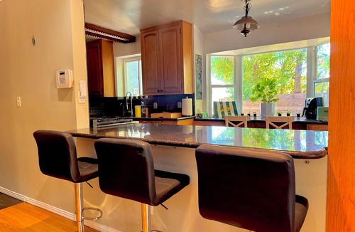 Mar Vista House | Central West LA ~ Beach Bungalow Family House & Private Yard ~ 4-Bed 3-BR 2-BA