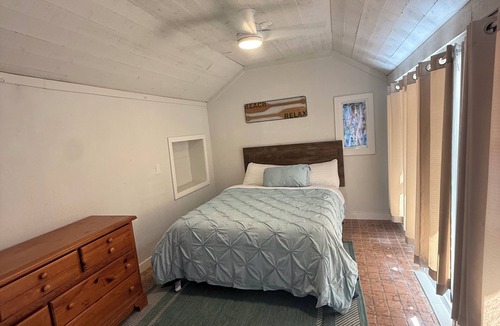 Westside Santa Cruz Bed & Breakfast | charming 1 bed-private bath great location by Beach, Pier, Boardwalk-fast WiFi-8